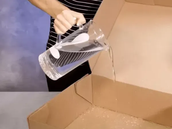 Wax-Impregnated Waterproof Cardboard Box